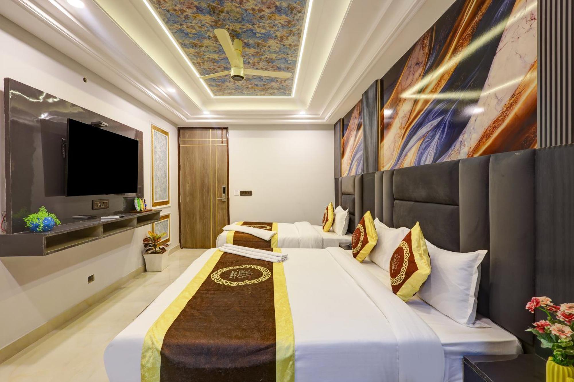 Hotel Armani Suites By Smart Group Ню Делхи Екстериор снимка