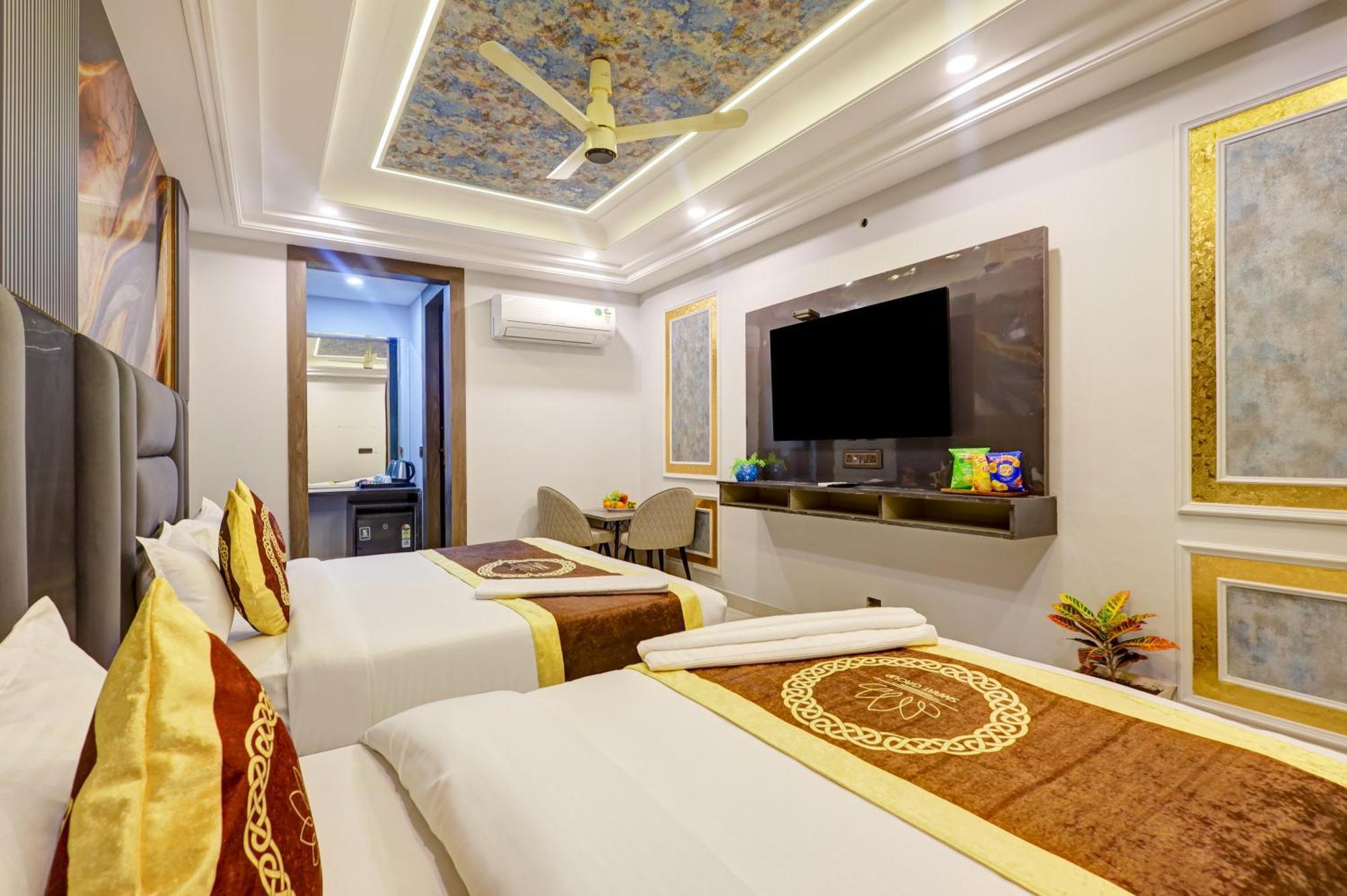 Hotel Armani Suites By Smart Group Ню Делхи Екстериор снимка