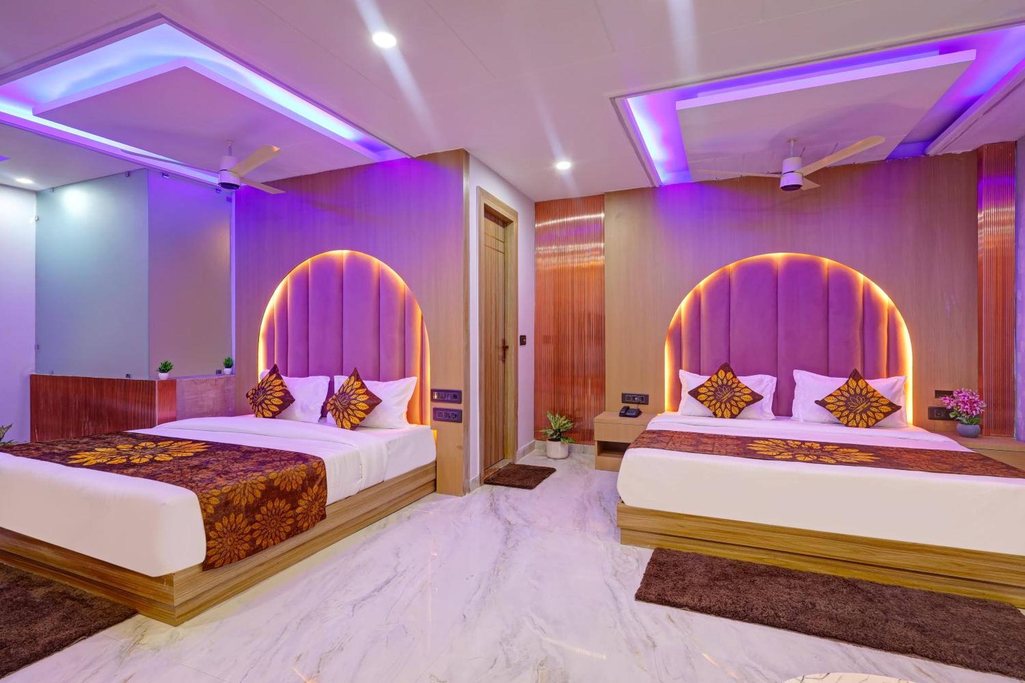 Hotel Armani Suites By Smart Group Ню Делхи Екстериор снимка
