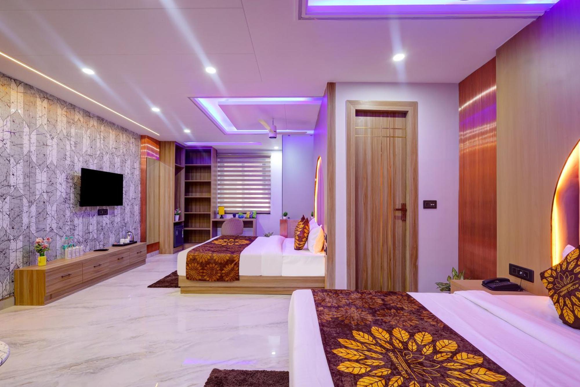 Hotel Armani Suites By Smart Group Ню Делхи Екстериор снимка