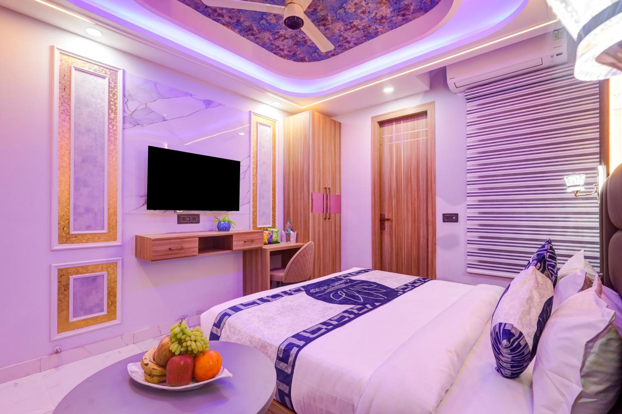 Hotel Armani Suites By Smart Group Ню Делхи Екстериор снимка