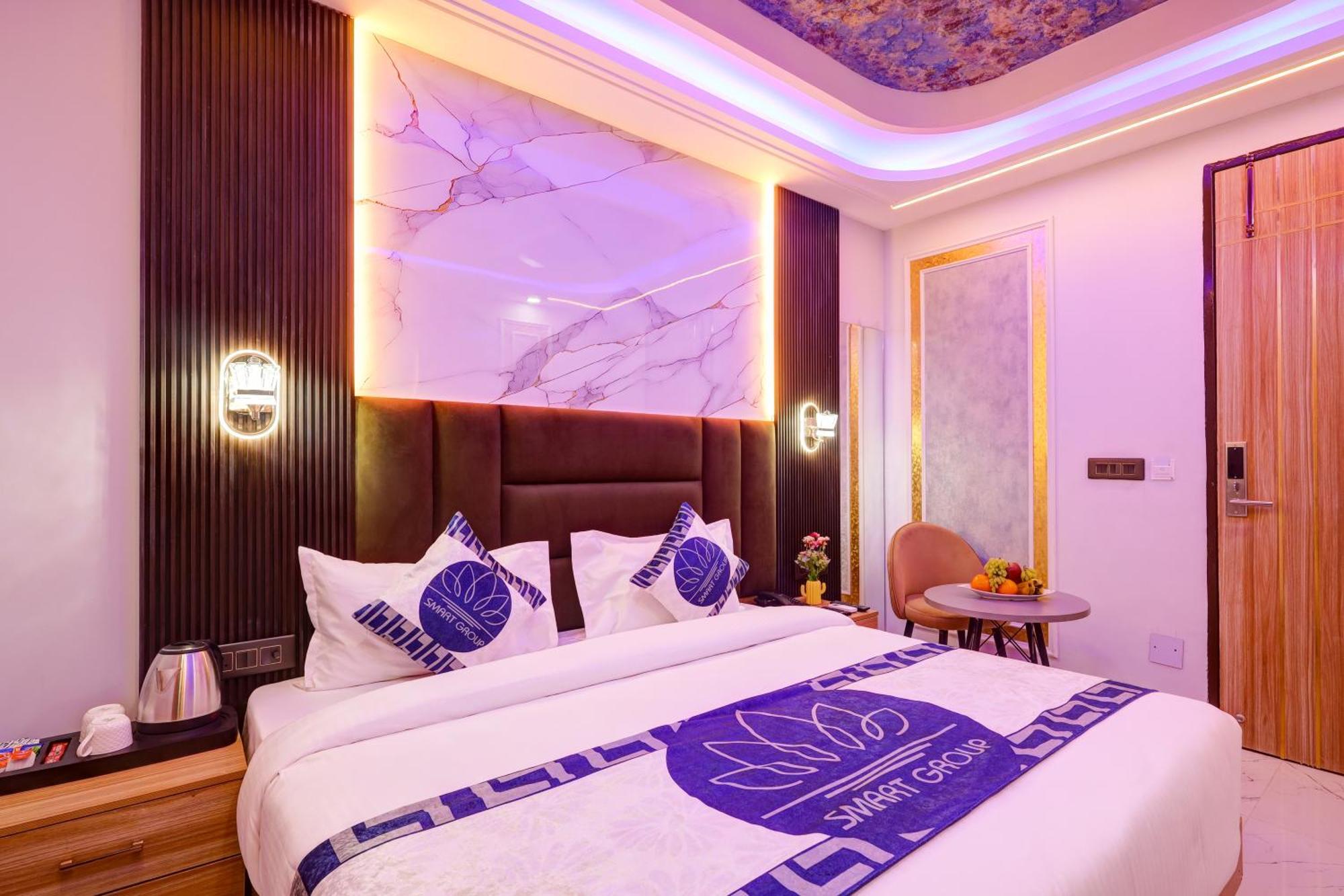 Hotel Armani Suites By Smart Group Ню Делхи Екстериор снимка